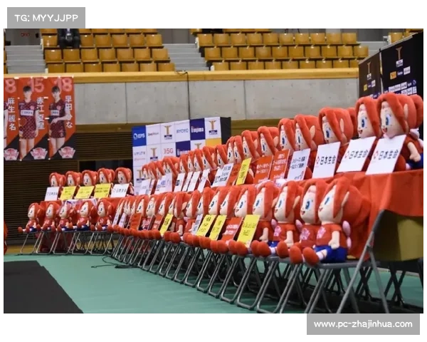 冠军杯赛现场设居民打卡点，观众参与互动领取专属纪念品